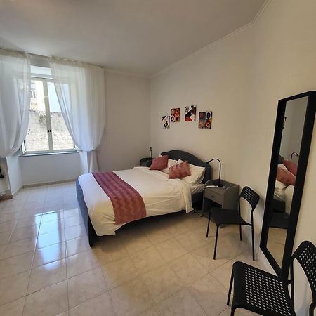Holiday Home Deldec 那不勒斯 外观 照片