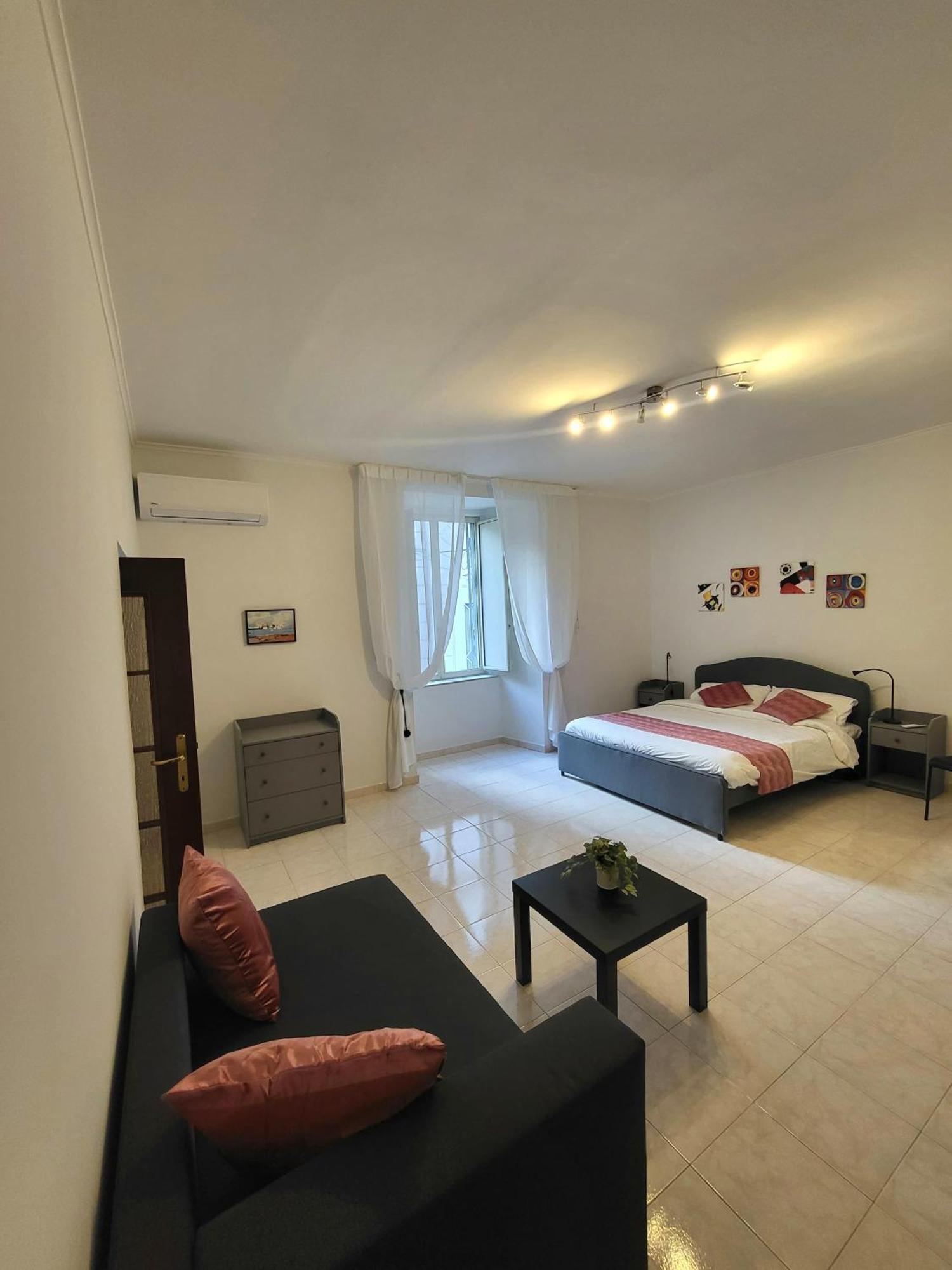 Holiday Home Deldec 那不勒斯 外观 照片